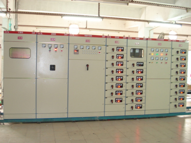 工業(yè)配電解決方案 從成套配電柜、知名品牌到內(nèi)蒙古常用型號及工業(yè)插座全解析